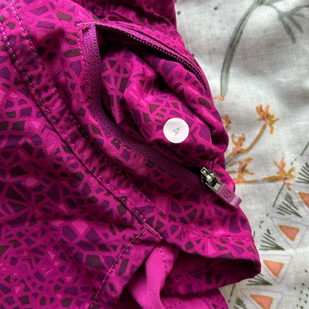 Lululemon Tracker Short III - Picture 9 of 11